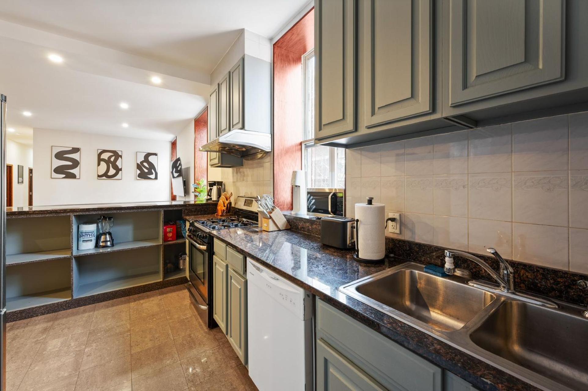Hotel Massive Soho Loft 4 Bedrooms 2 Bath 7 Beds