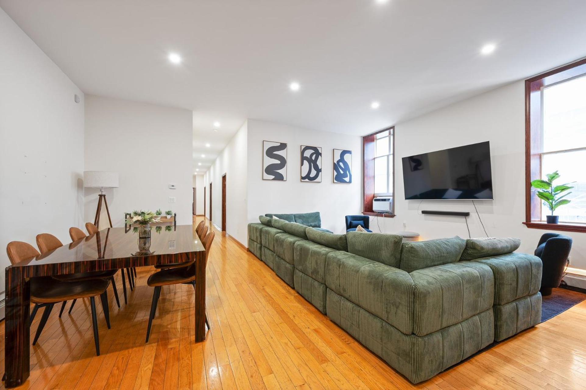 Massive Soho Loft 4 Bedrooms 2 Bath 7 Beds Hotel New York