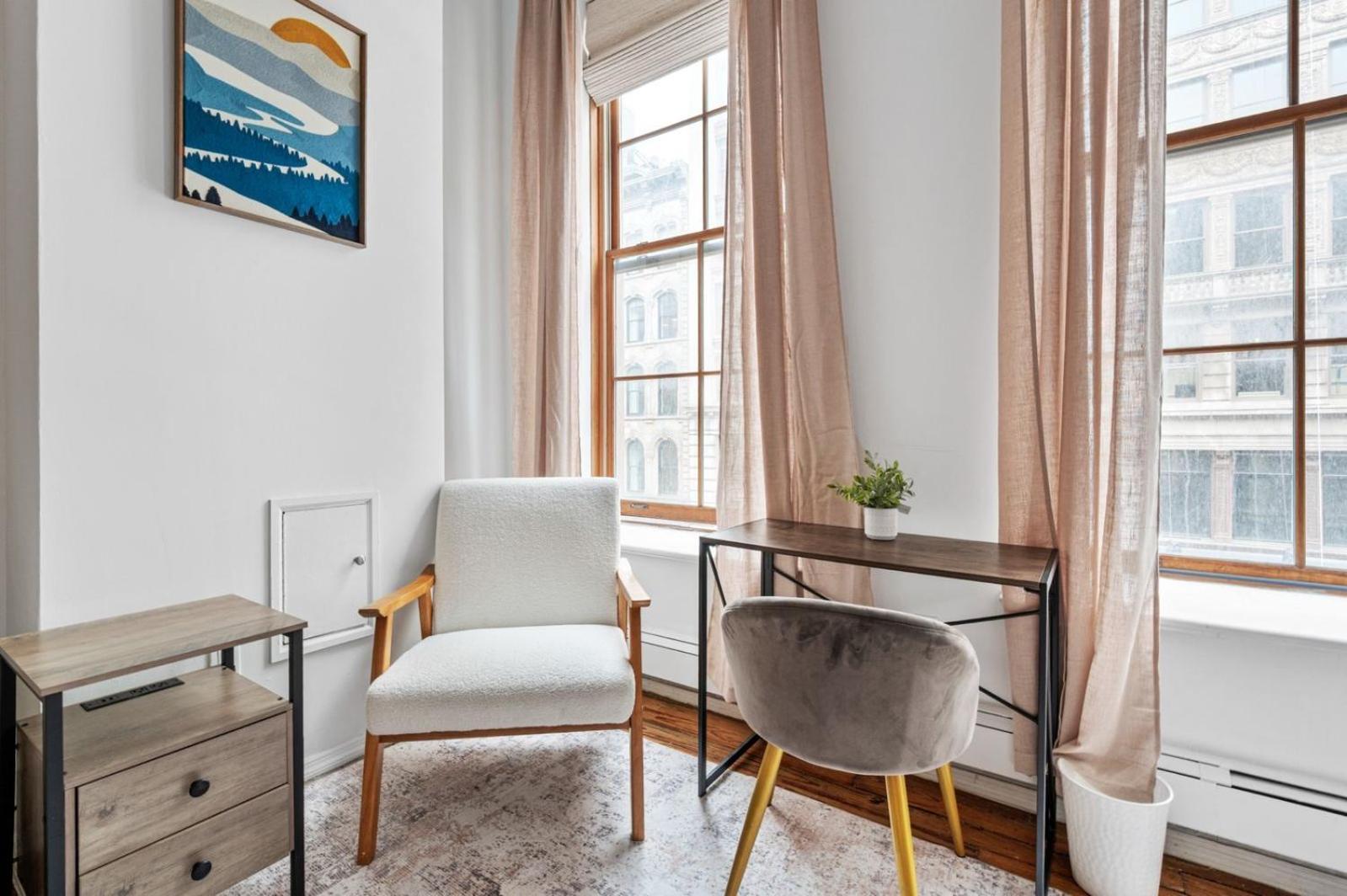 Massive Soho Loft 4 Bedrooms 2 Bath 7 Beds New York