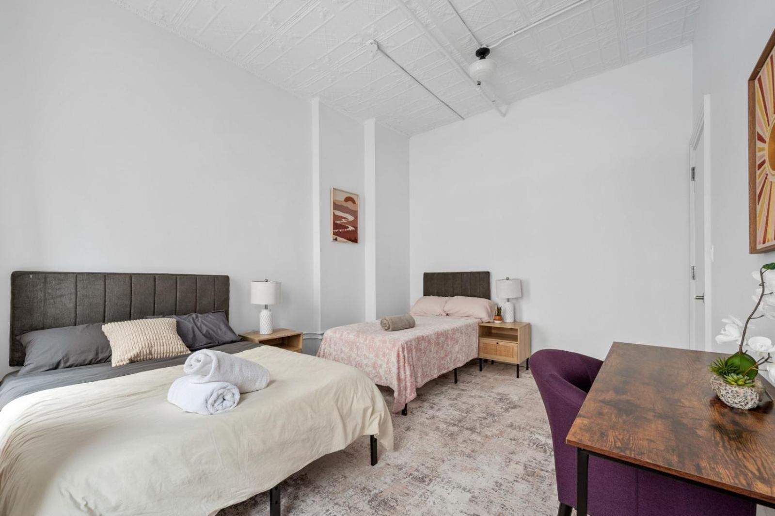 Massive Soho Loft 4 Bedrooms 2 Bath 7 Beds